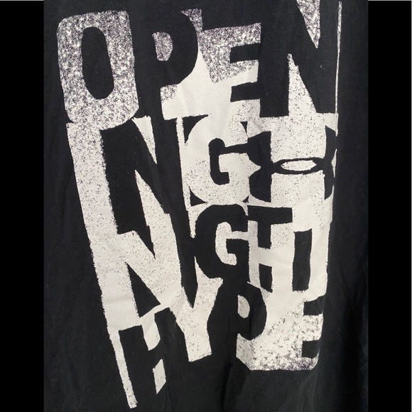 Under armor women’s training t shirt. - Picture 3 of 6